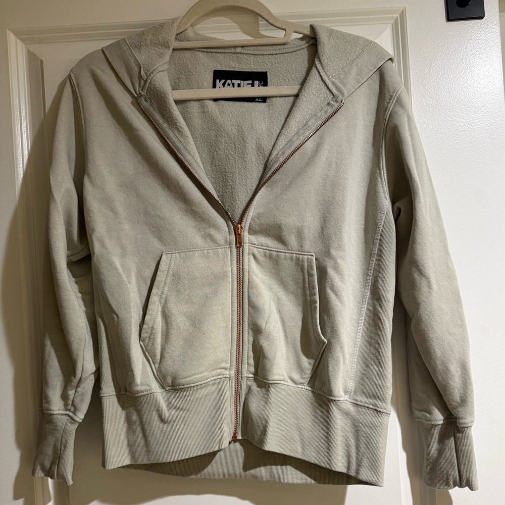 KATIE J NYC Sweatshirt in Light Sage